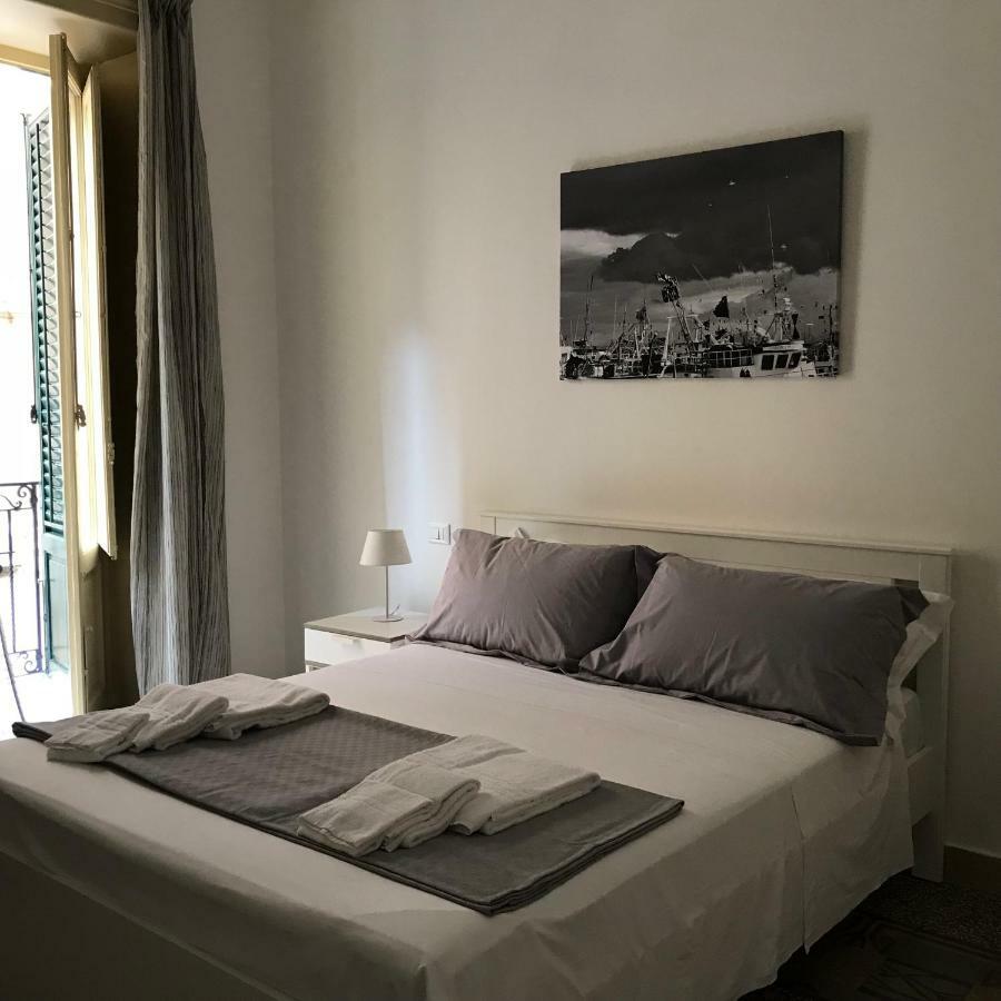 Fofino'S Rooms Palermo Exterior foto